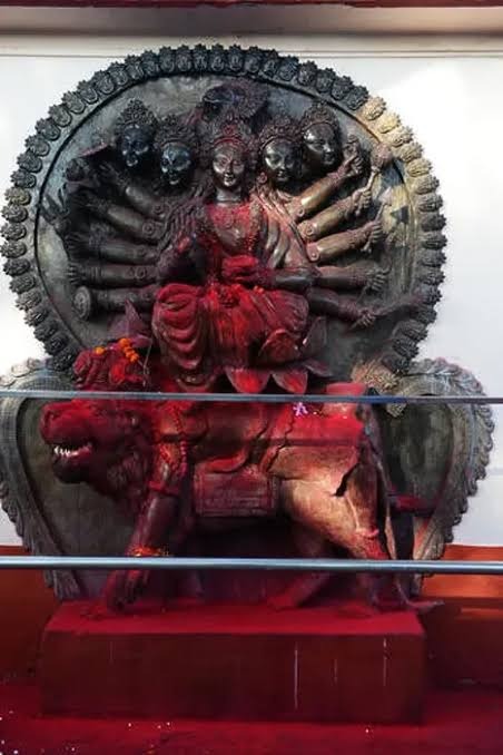 Pandit performing Chandi Path and Kumari Puja at Kamakhya Temple